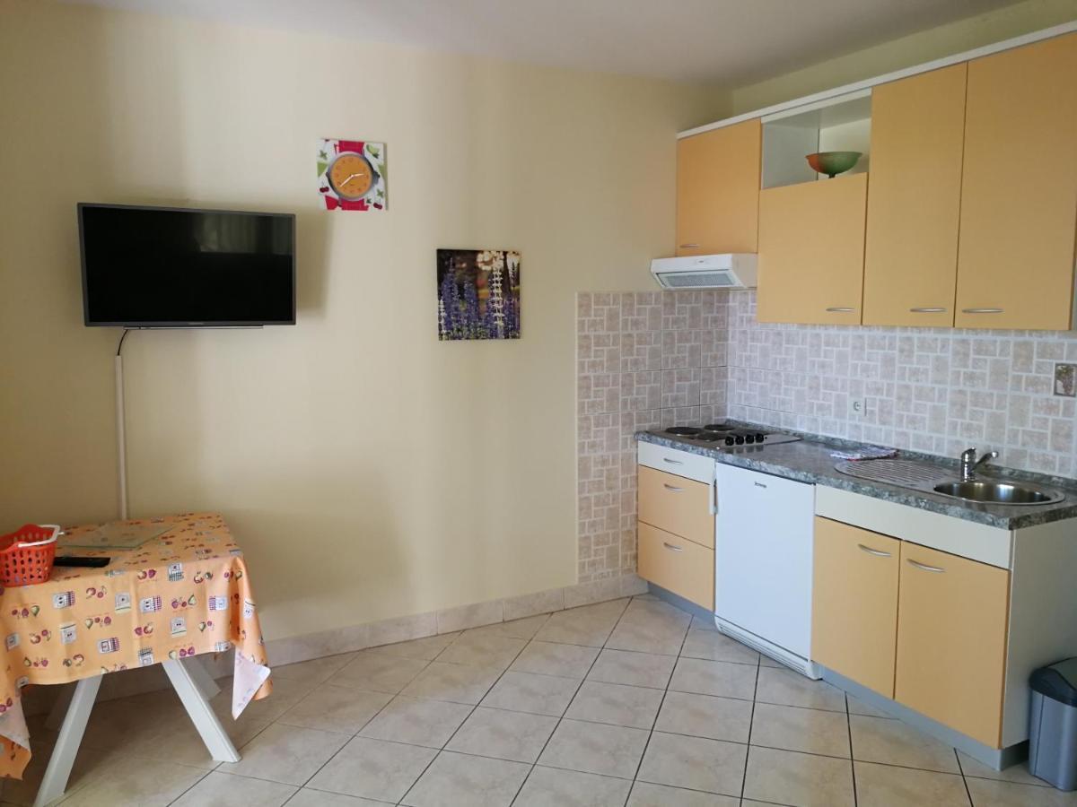 Apartmani Ban Omišalj Εξωτερικό φωτογραφία