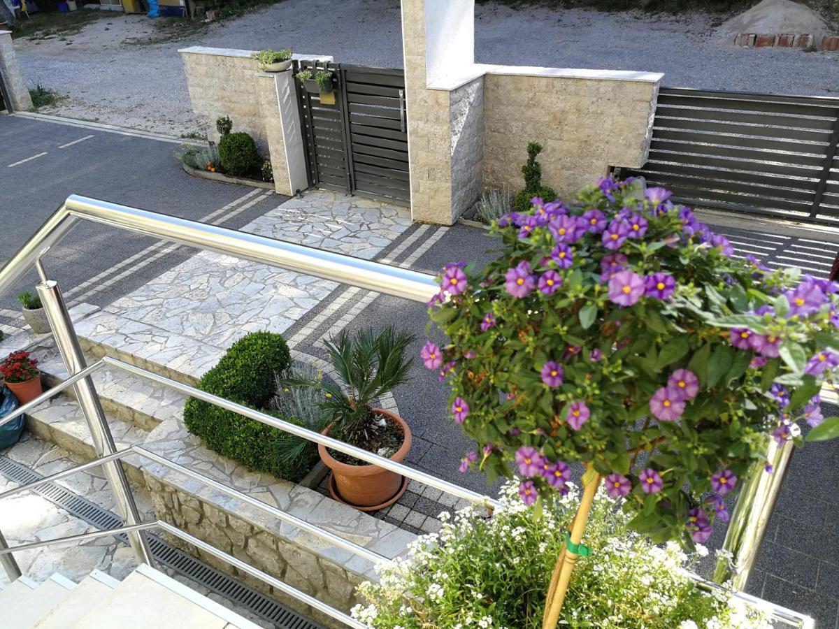 Apartmani Ban Omišalj Εξωτερικό φωτογραφία